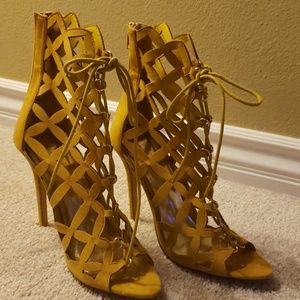Liliana "Never" Worn Heels